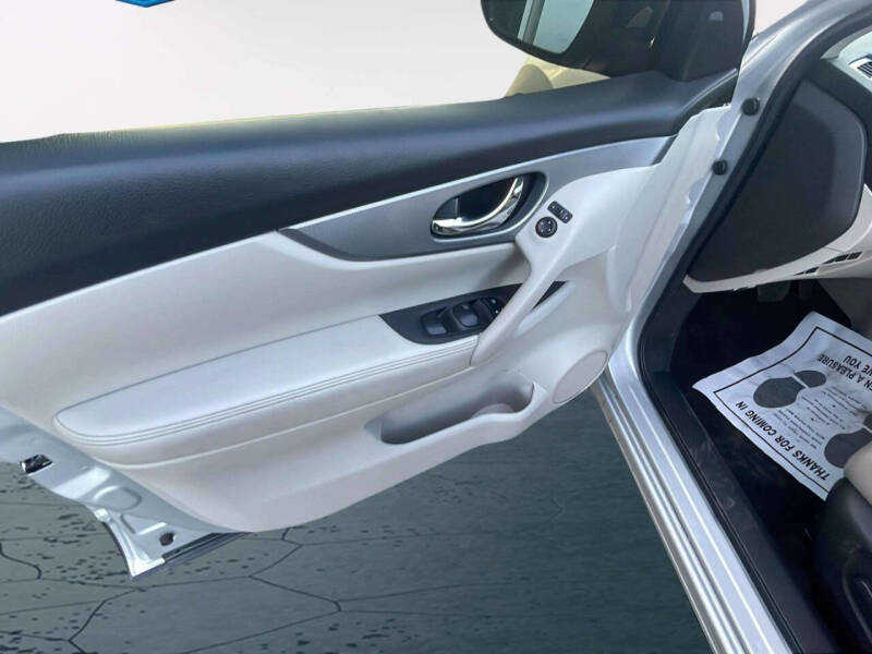 2020 Nissan Rogue Sport SL