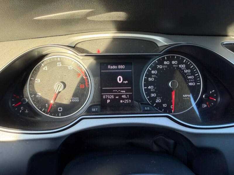 2016 Audi A4 2.0T quattro Premium