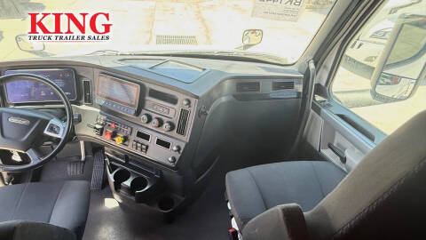 2023 Freightliner Cascadia