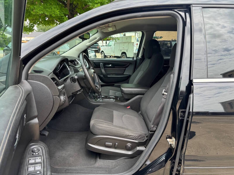2017 Chevrolet Traverse LT