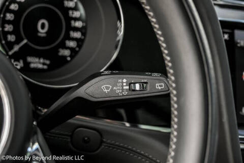 2024 Bentley Bentayga Hybrid