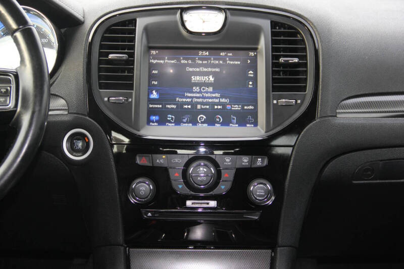 2012 Chrysler 300 S V6