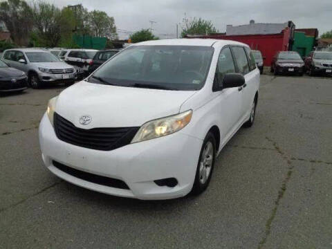 2011 Toyota Sienna Base 7-Passenger