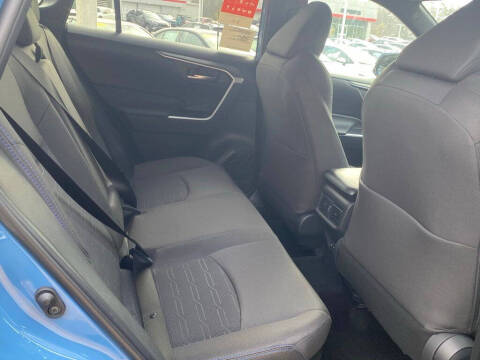 2025 Toyota RAV4 Hybrid SE