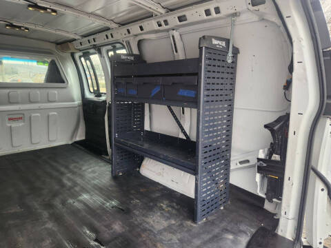 2022 Chevrolet Express 2500