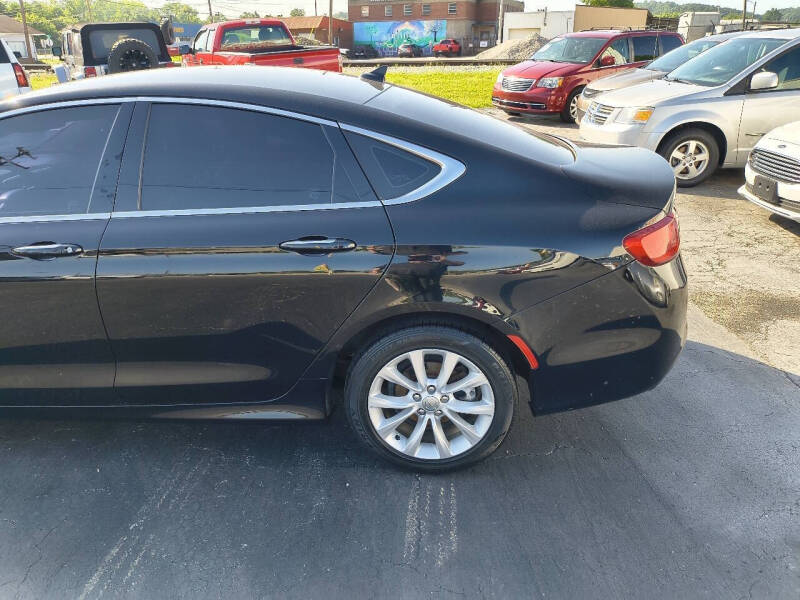 2016 Chrysler 200 C