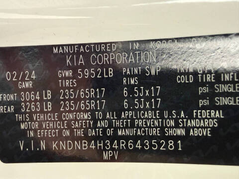 2024 Kia Carnival LX