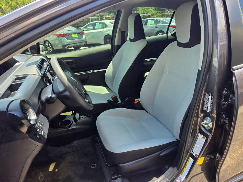 2018 Toyota Prius c