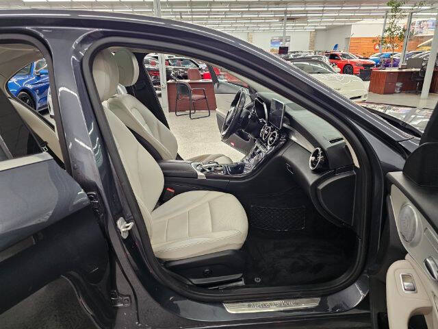 2016 Mercedes-Benz C-Class