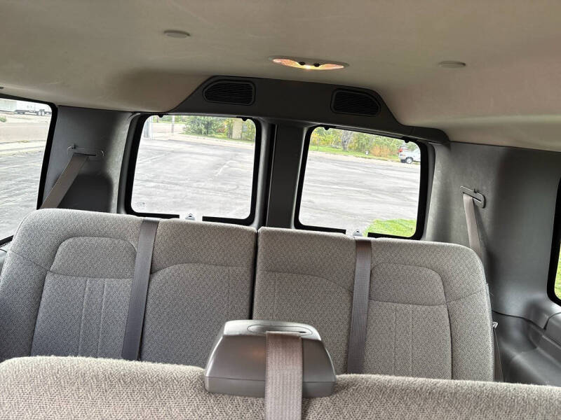 2023 Chevrolet Express LS 3500