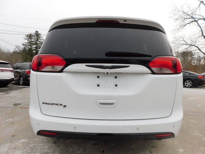 2020 Chrysler Pacifica Touring