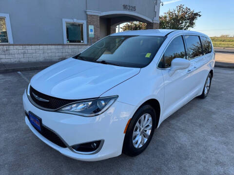 2018 Chrysler Pacifica Touring Plus