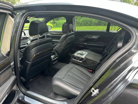 2016 BMW 7 Series 750i xDrive