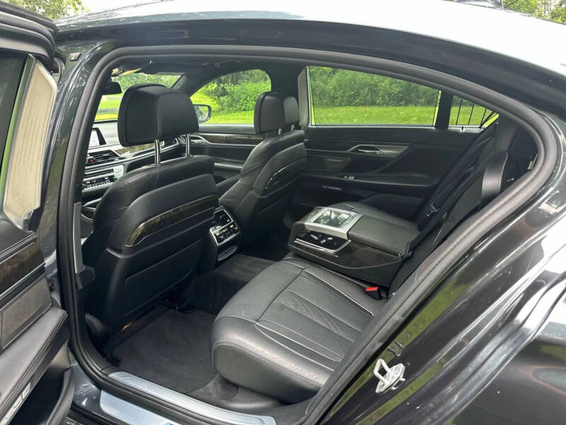 2016 BMW 7 Series 750i xDrive