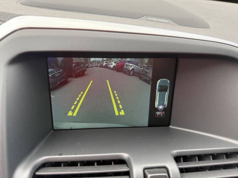 2015 Volvo XC60 T5 Drive-E Platinum