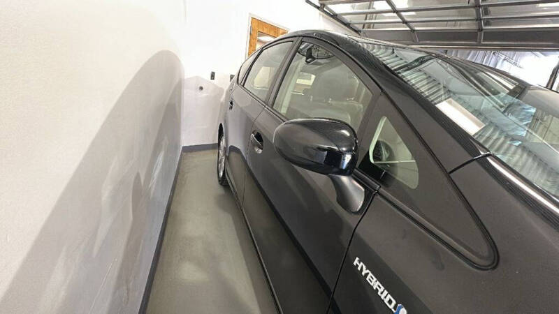 2012 Toyota Prius v Five