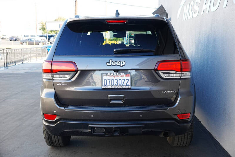 2020 Jeep Grand Cherokee Laredo E