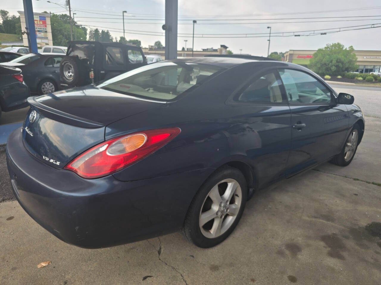 2004 Toyota Camry Solara for sale at QUEENSGATE AUTO SALES in York, PA