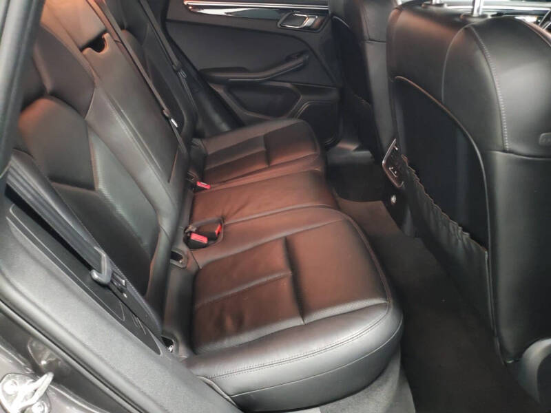 2016 Porsche Macan S