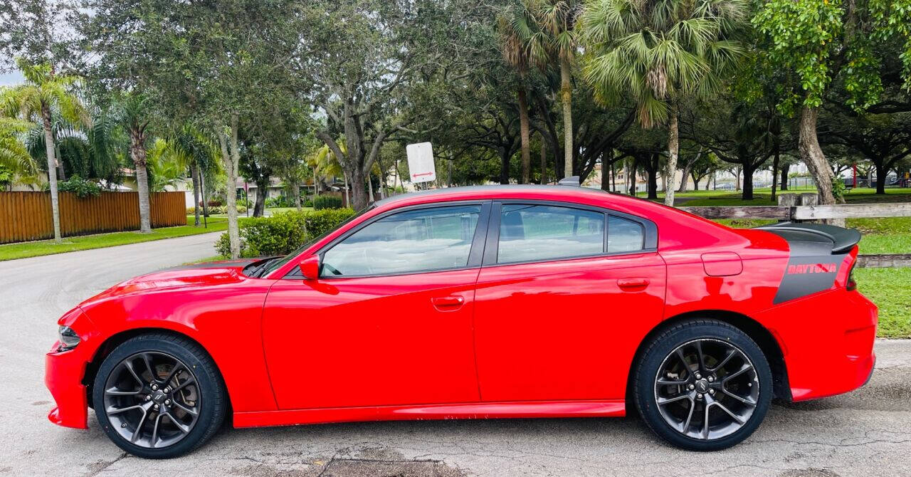 2021 DODGE Charger Sedan - $26,990