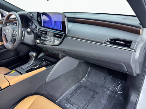 2024 Lexus ES 350 Ultra Luxury