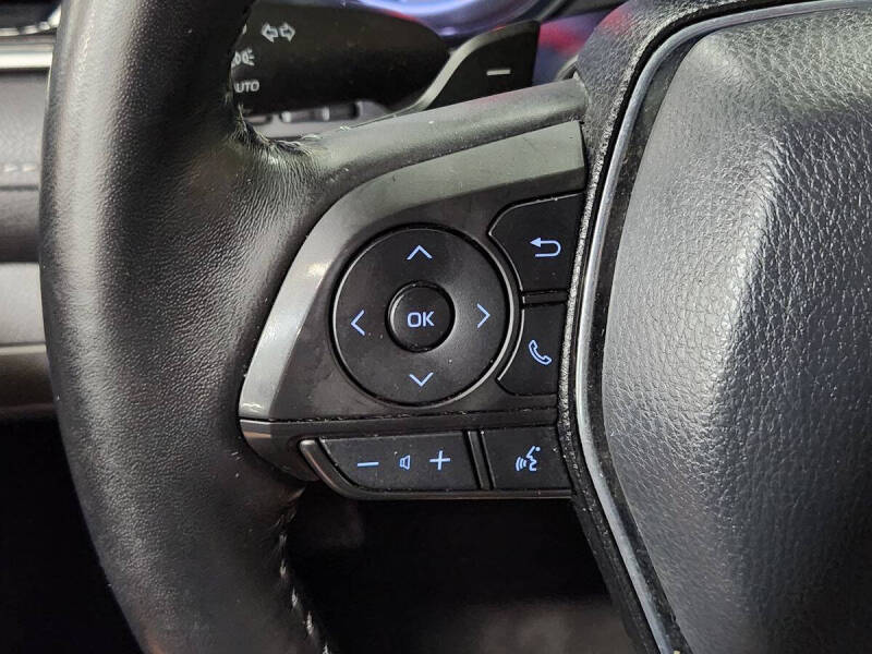 2020 Toyota Camry SE