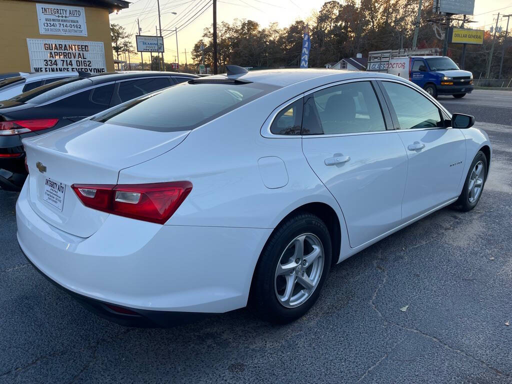 2018 Chevrolet Malibu for sale at INTEGRITY AUTO in Dothan, AL