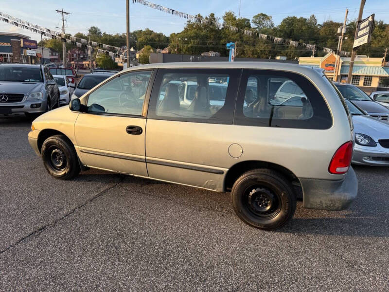 2000 Plymouth Voyager