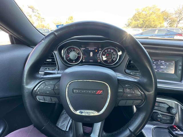 2015 Dodge Challenger SXT