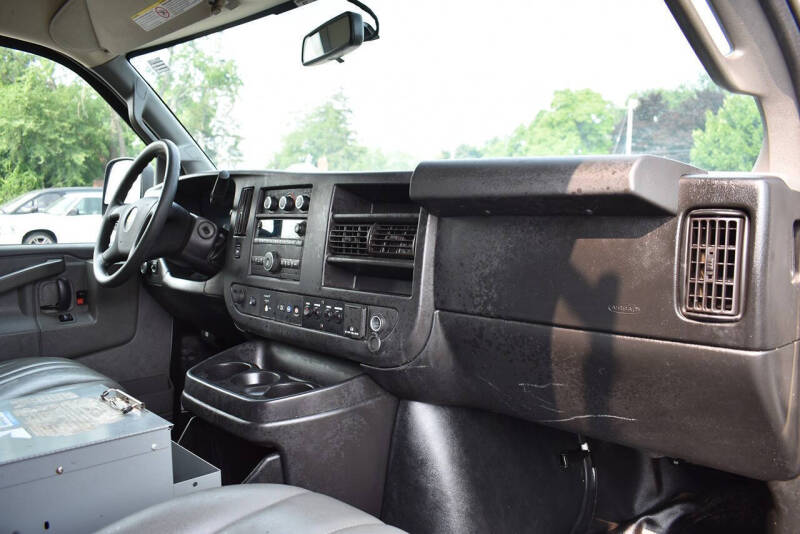 2017 Chevrolet Express 2500