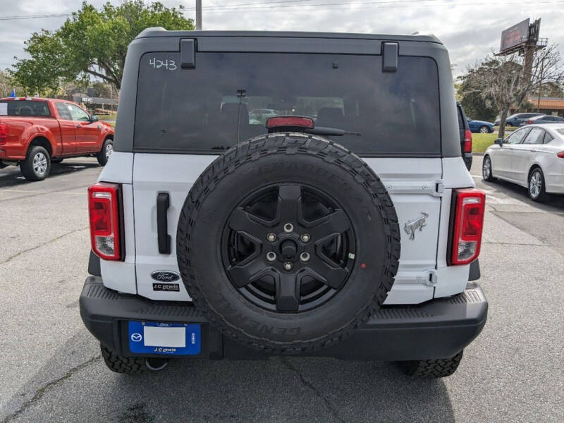 2024 Ford Bronco Black Diamond