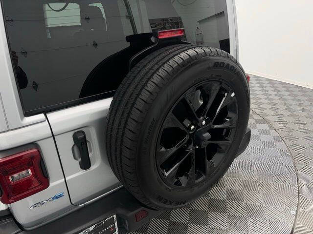 2024 Jeep Wrangler Sahara 4xe