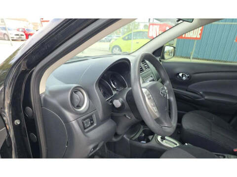 2015 Nissan Versa 1.6 S
