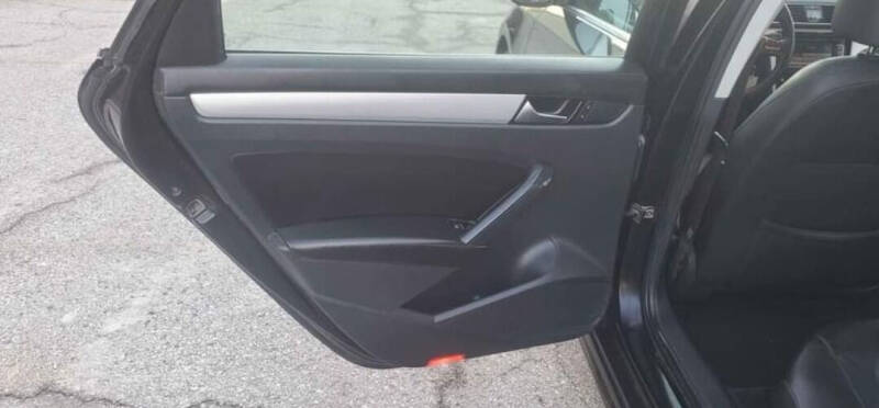 2012 Volkswagen Passat SE