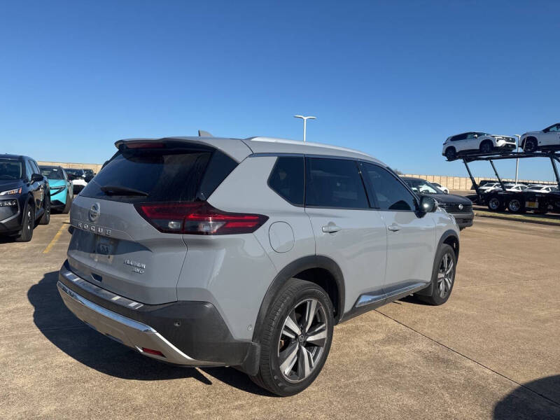 2021 Nissan Rogue Platinum