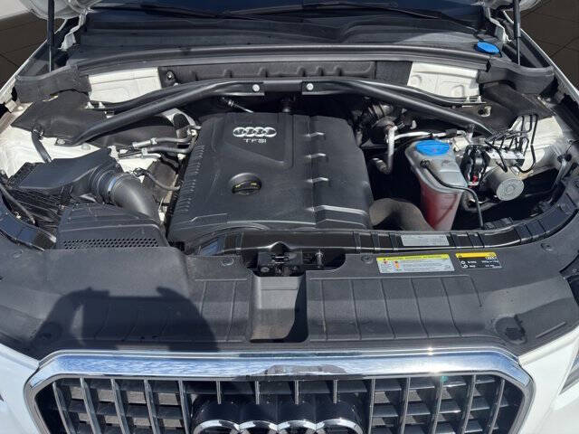 2016 Audi Q5 2.0T quattro Premium Plus
