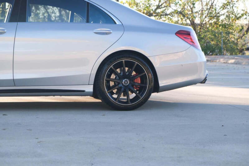 2017 Mercedes-Benz S-Class AMG S 63