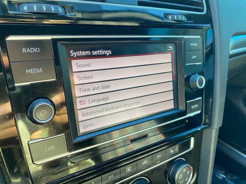 2018 Volkswagen Golf GTI S