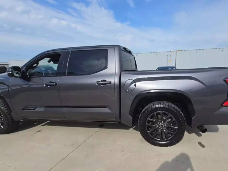 2023 Toyota Tundra Platinum