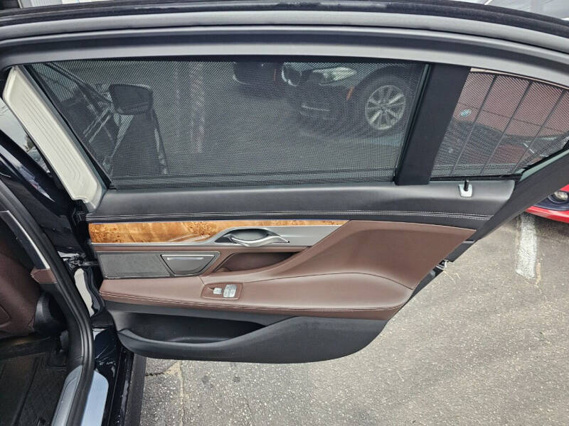 2018 BMW 7 Series 750i