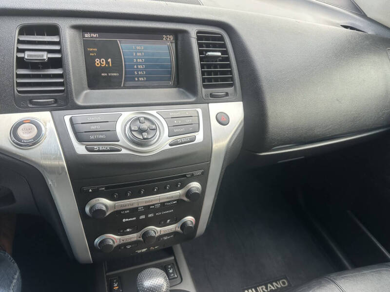 2009 Nissan Murano LE