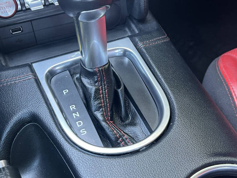 2020 Ford Mustang EcoBoost Premium