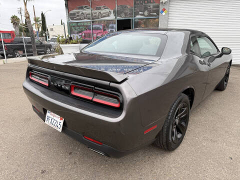 2020 Dodge Challenger SXT