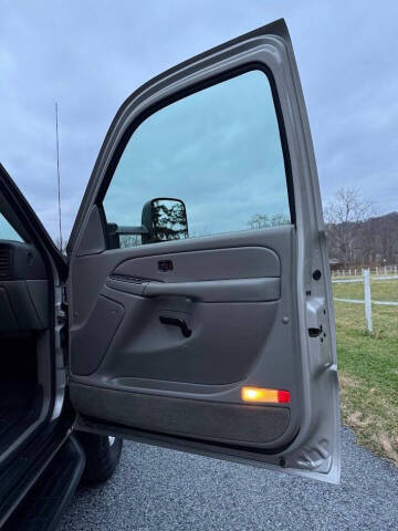 2004 Chevrolet Suburban