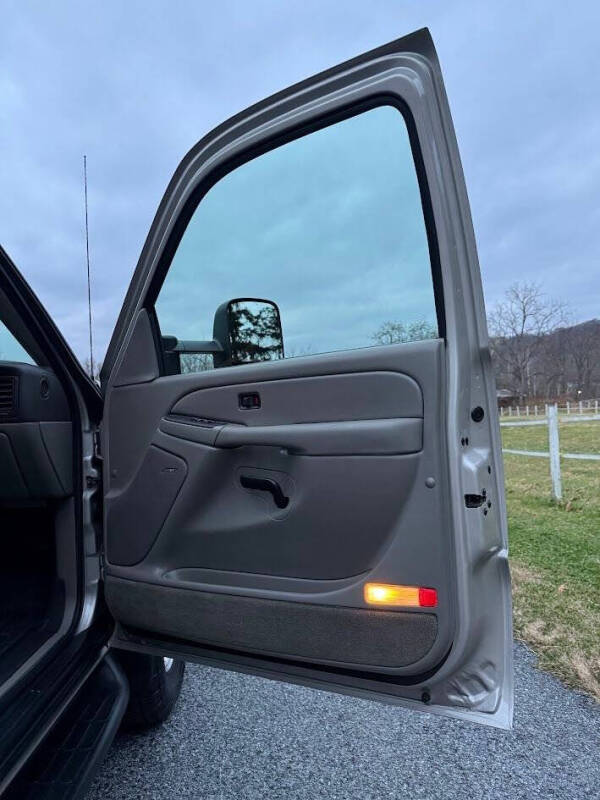 2004 Chevrolet Suburban