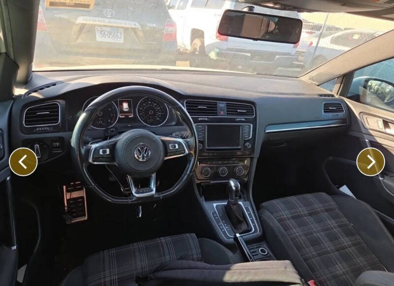 2017 Volkswagen Golf GTI S