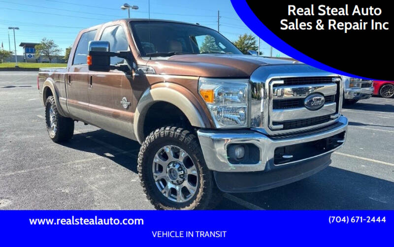 2011 Ford F-250 Super Duty Lariat's photo