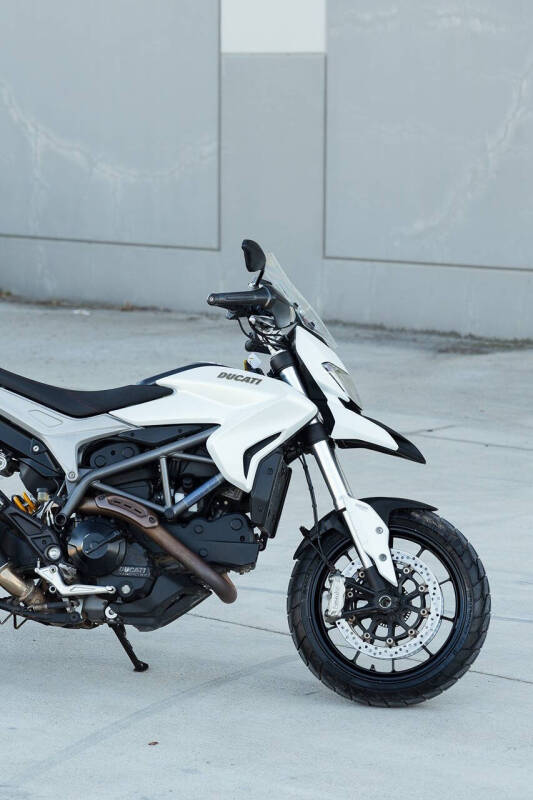 2013 Ducati Hypermotard 821