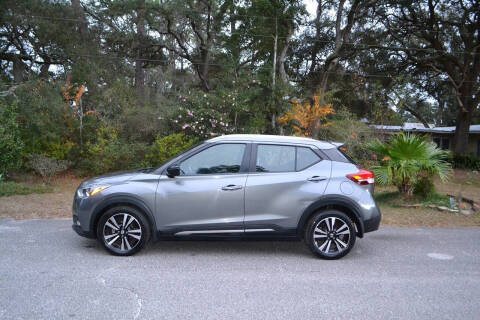 2020 Nissan Kicks SR