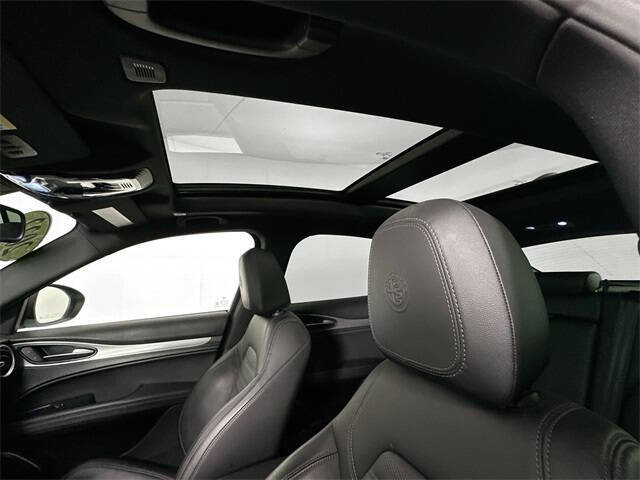 2022 Alfa Romeo Stelvio Veloce